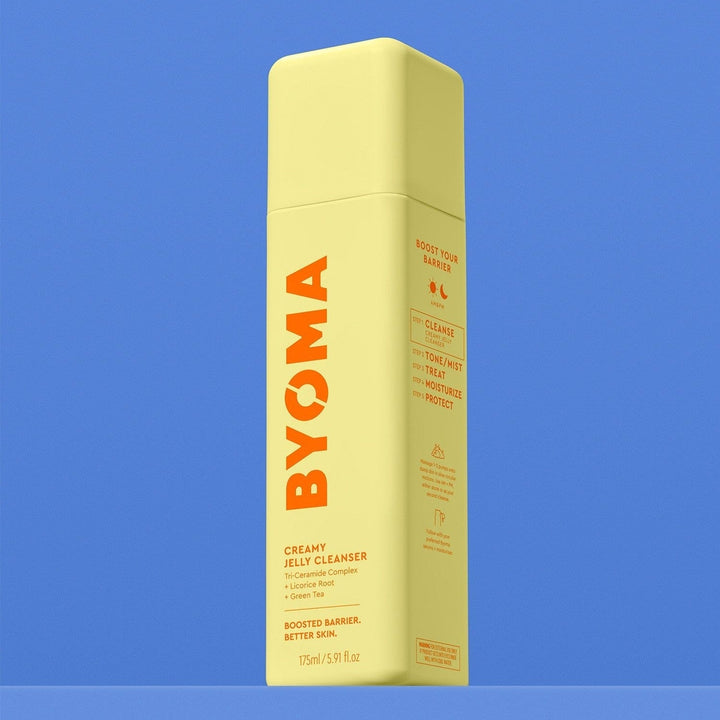 Une bouteille de BYOMA Creamy Jelly Cleanser.