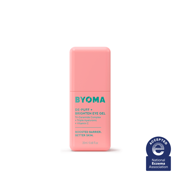 Une bouteille de Byoma De-Puff + Brighten Eye Gel.